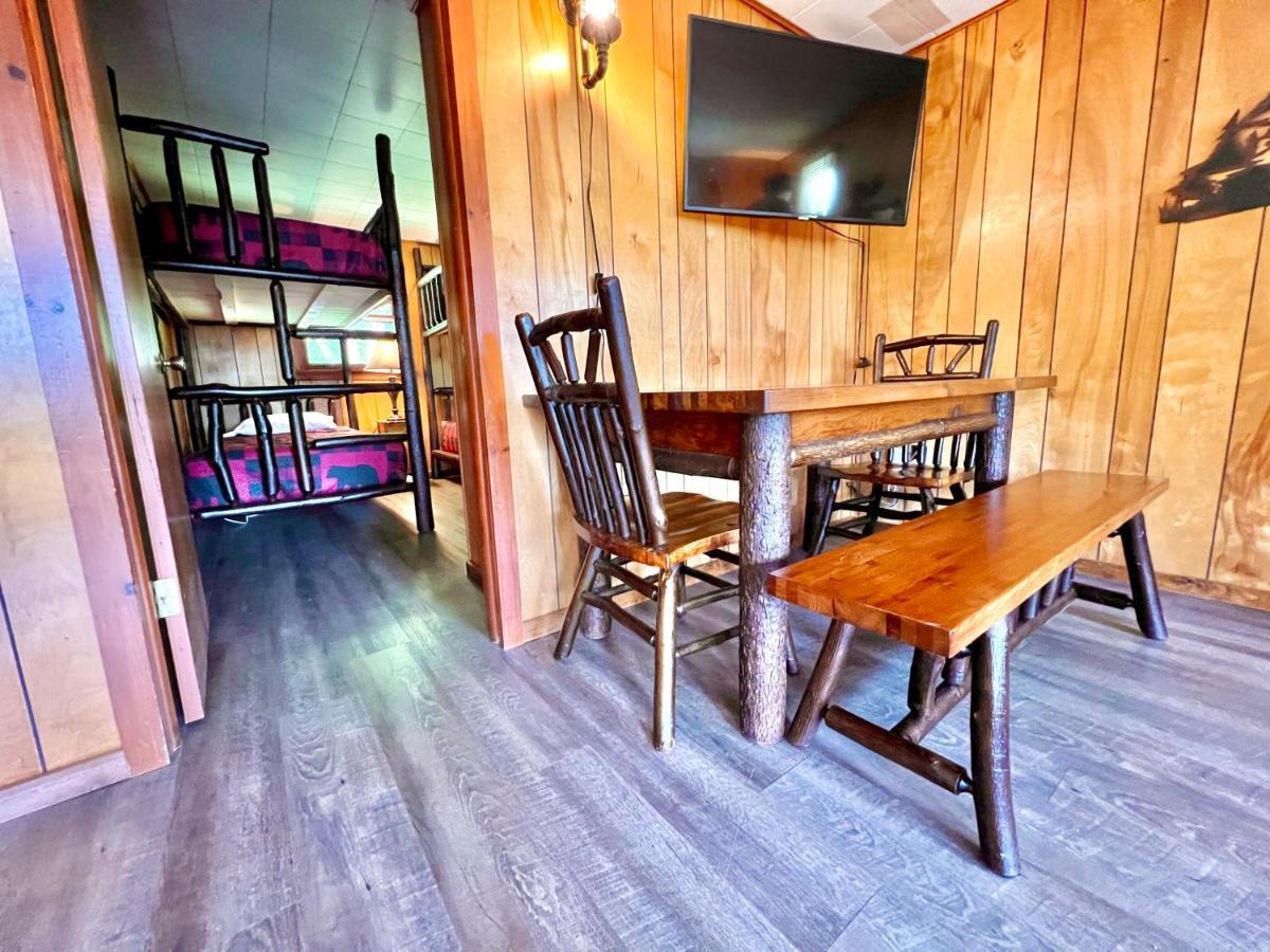 Adirondack Lake Cabins Hotel Indian Lake Luaran gambar