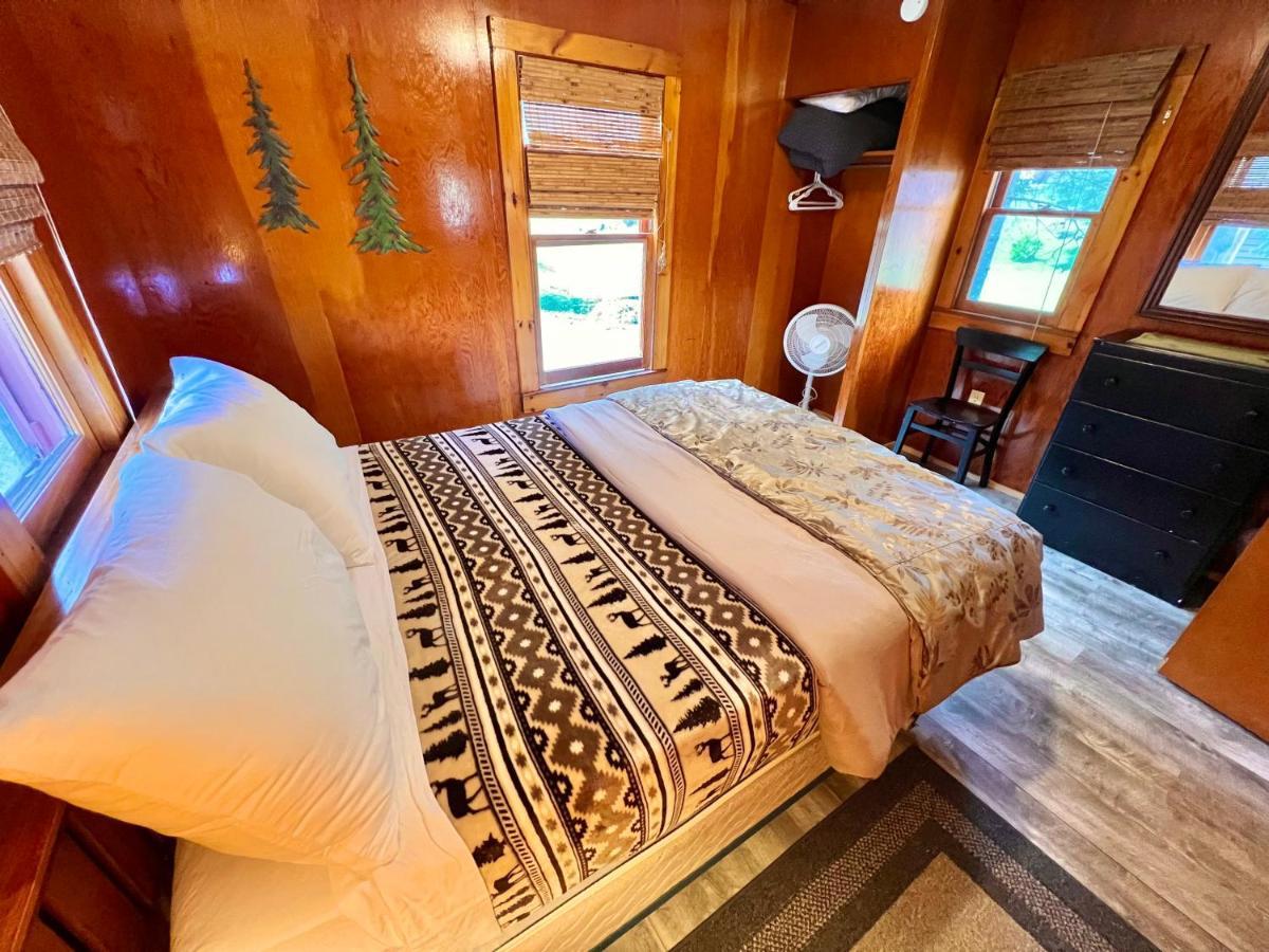 Adirondack Lake Cabins Hotel Indian Lake Luaran gambar