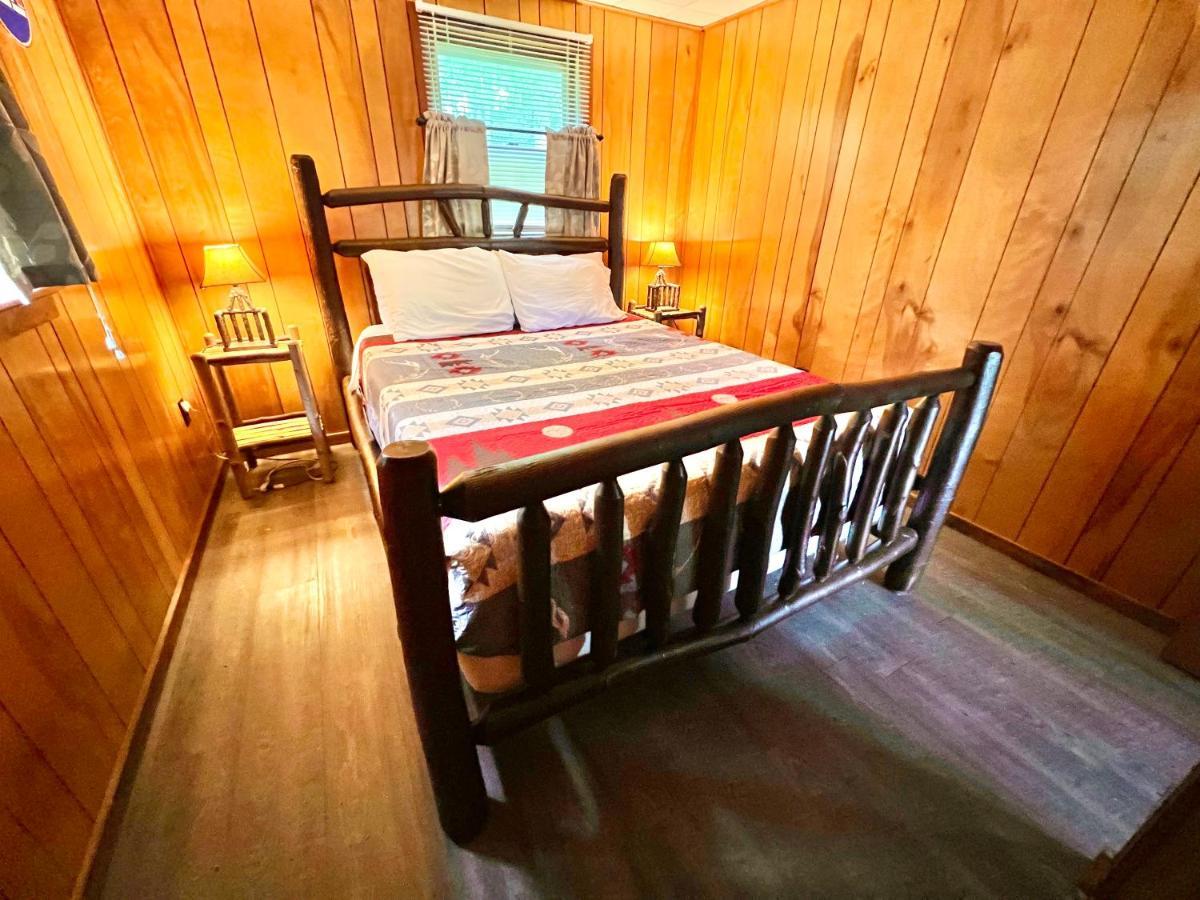 Adirondack Lake Cabins Hotel Indian Lake Luaran gambar